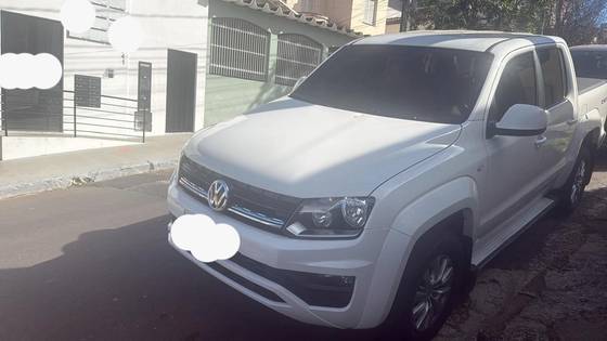 VOLKSWAGEN AMAROK 2.0 TRENDLINE 4X4 CD 16V TURBO INTERCOOLER DIESEL 4P AUTOMÁTICO VOLKSWAGEN AMAROK 2.0 TRENDLINE 4X4 CD 16V TURBO INTERCOOLER DIESEL 4P AUTOMÁTICO
